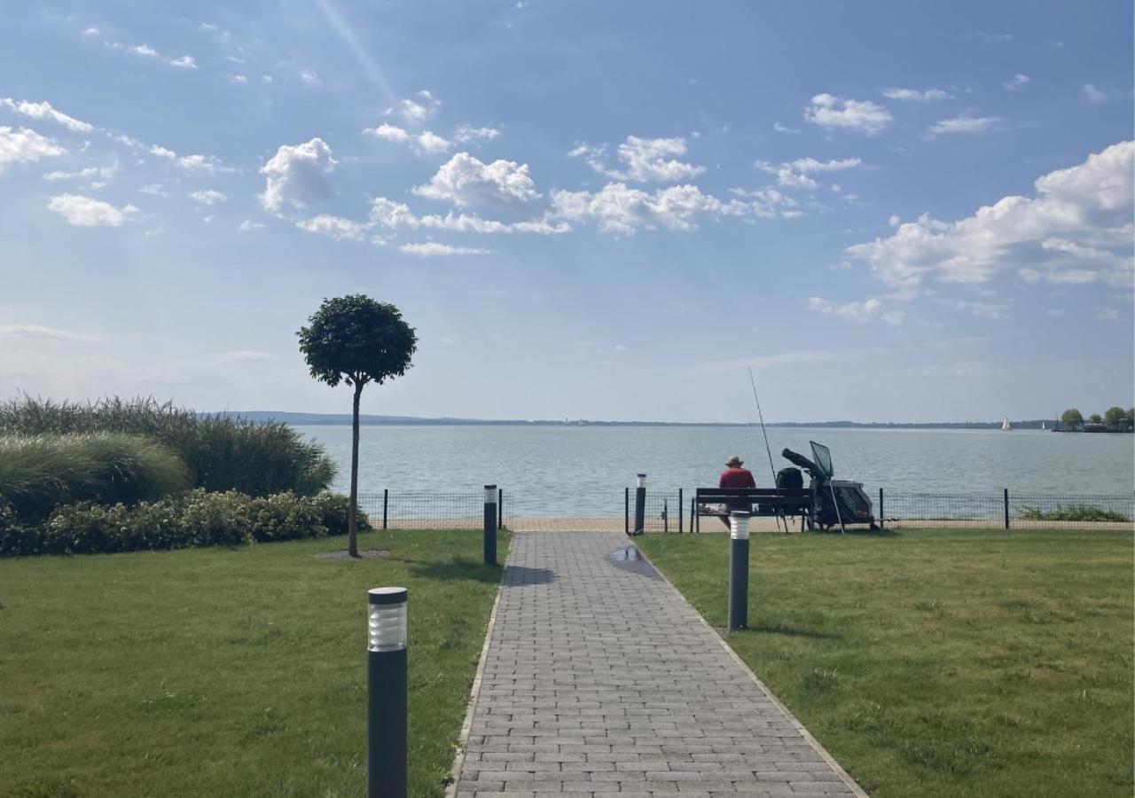 Royal 27 Apartman Keszthely Luaran gambar
